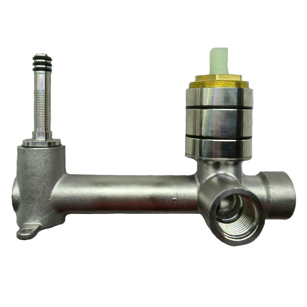 VOG - Black Spout Mixer