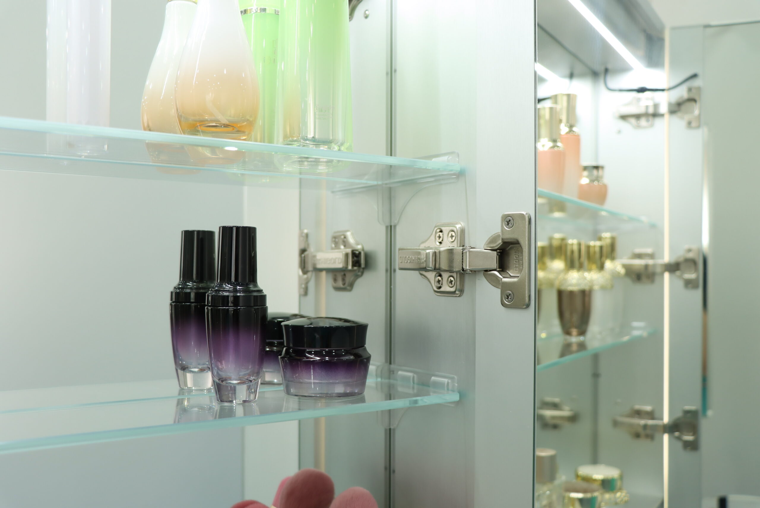 750*720*139mm Silver Brushed Rectangular LED Mirror Shaving Cabinet(Double Doors,Anti-Fogging)