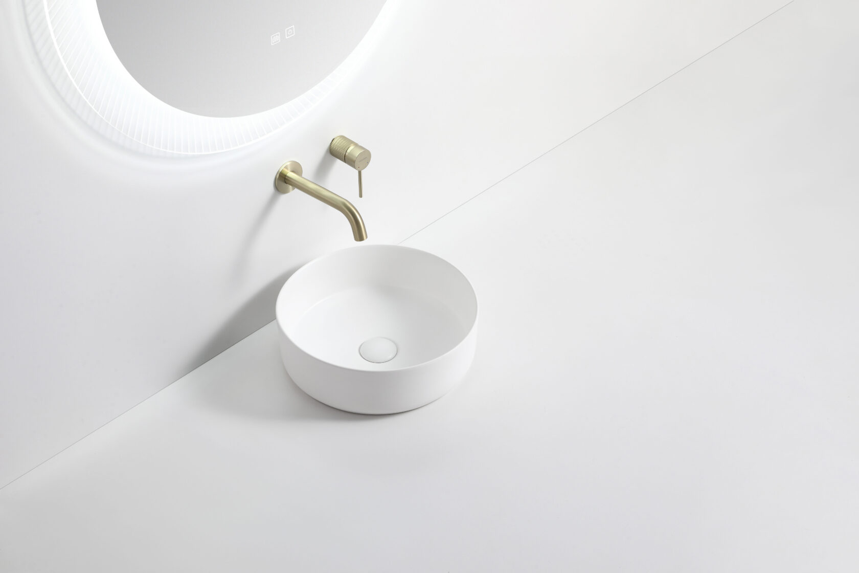 499 Round Gloss White Ceramic Above Counter Basin